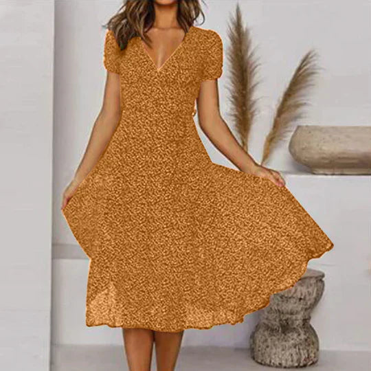 GR | A-line dress with V-neck and flowing hem