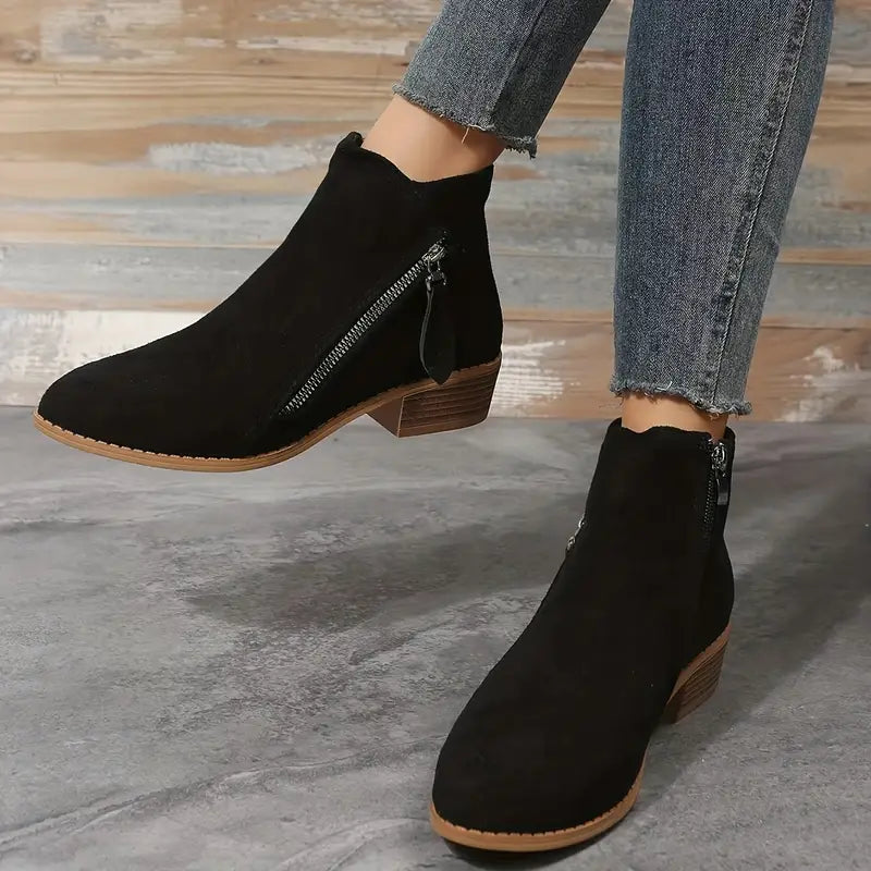 GR | Stylish vegan leather ankle boots