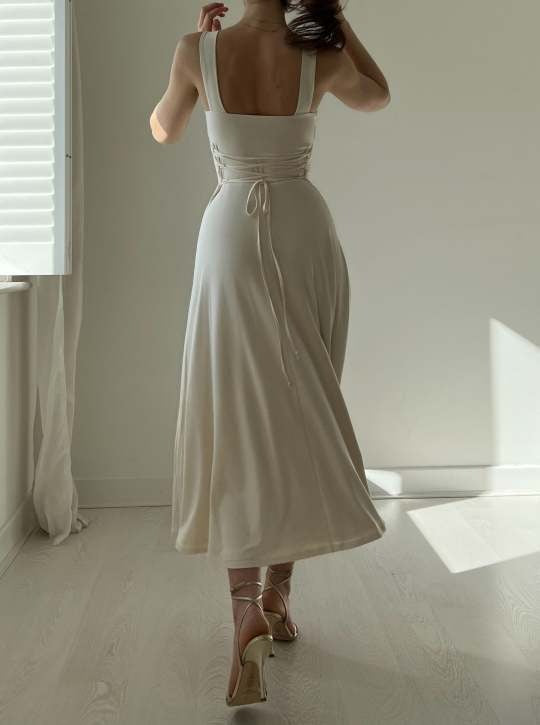 Women's midi dress with wide straps 
