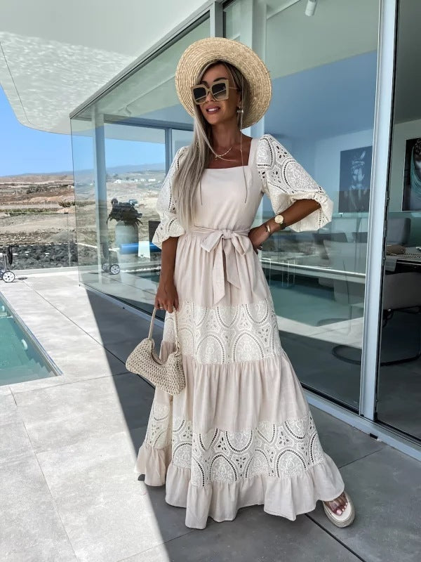 GR | Casual, loose dress with lacing and lace embroidery