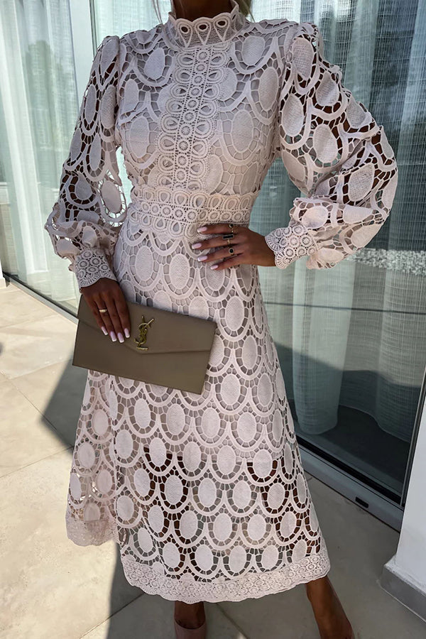GR | Elegant lace dress for special occasions