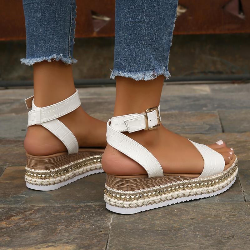 GR | Summer Sandals with Buckle Straps and Platform