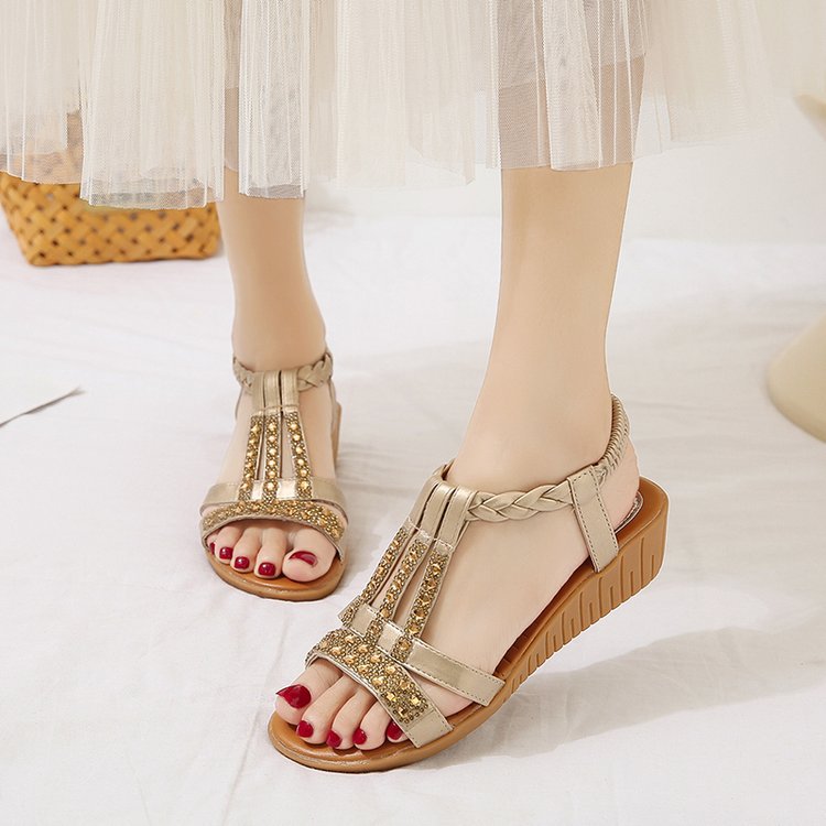 GR | Open-toe sandals with rhinestones