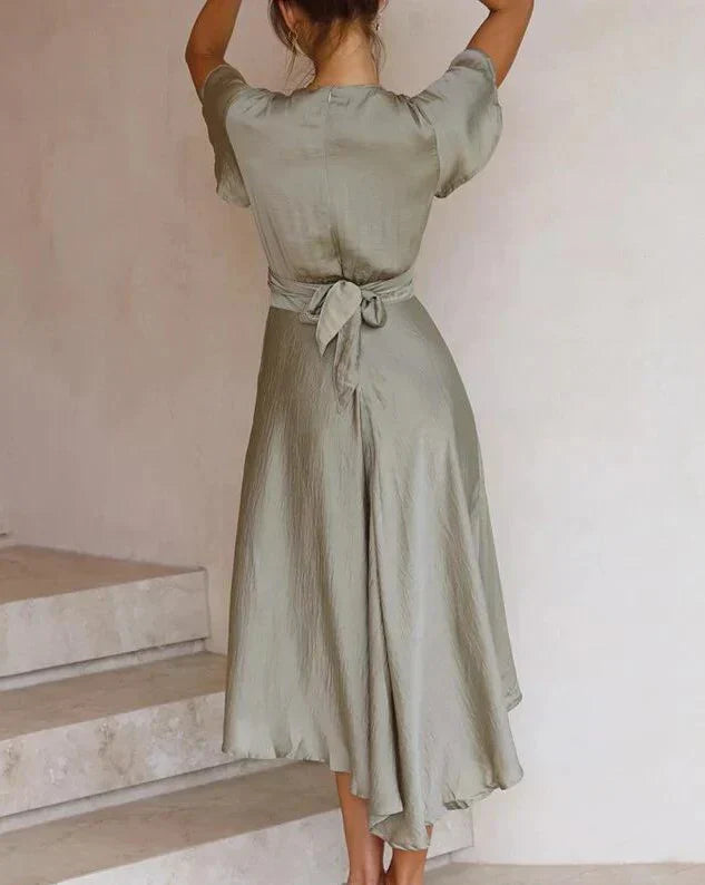 GR | Elegant satin dress with tie belt
