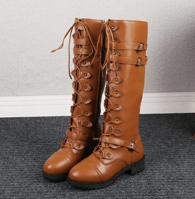 GR | Retro Lace-Up Boots with Buckle