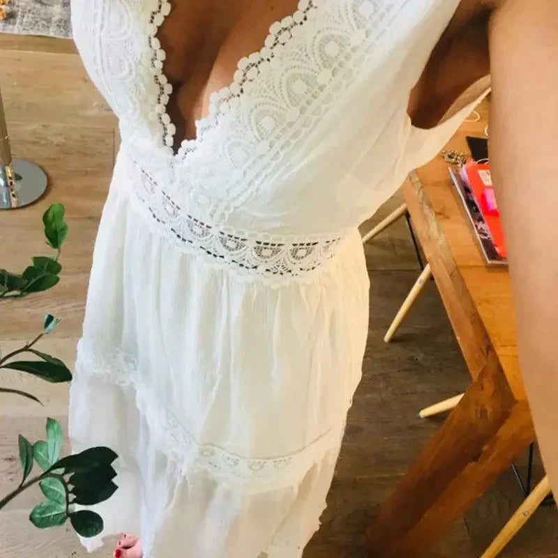 GR | Spitzenkleid Mit V-ausschnitt