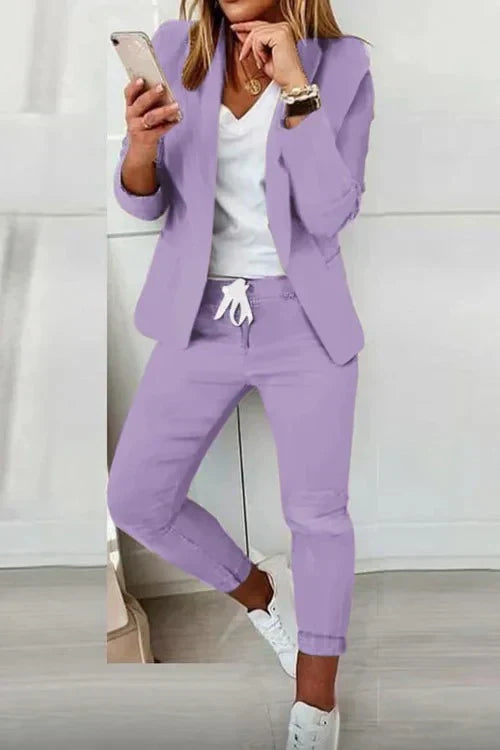 GR | Long-sleeved blazer and trousers style