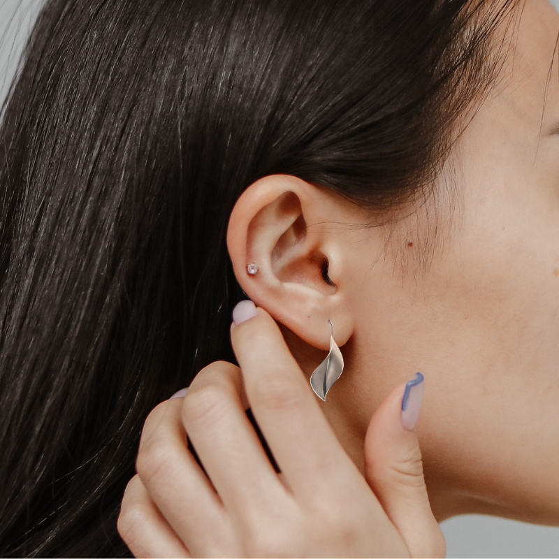 GR | Leaf-shaped silver vintage earrings