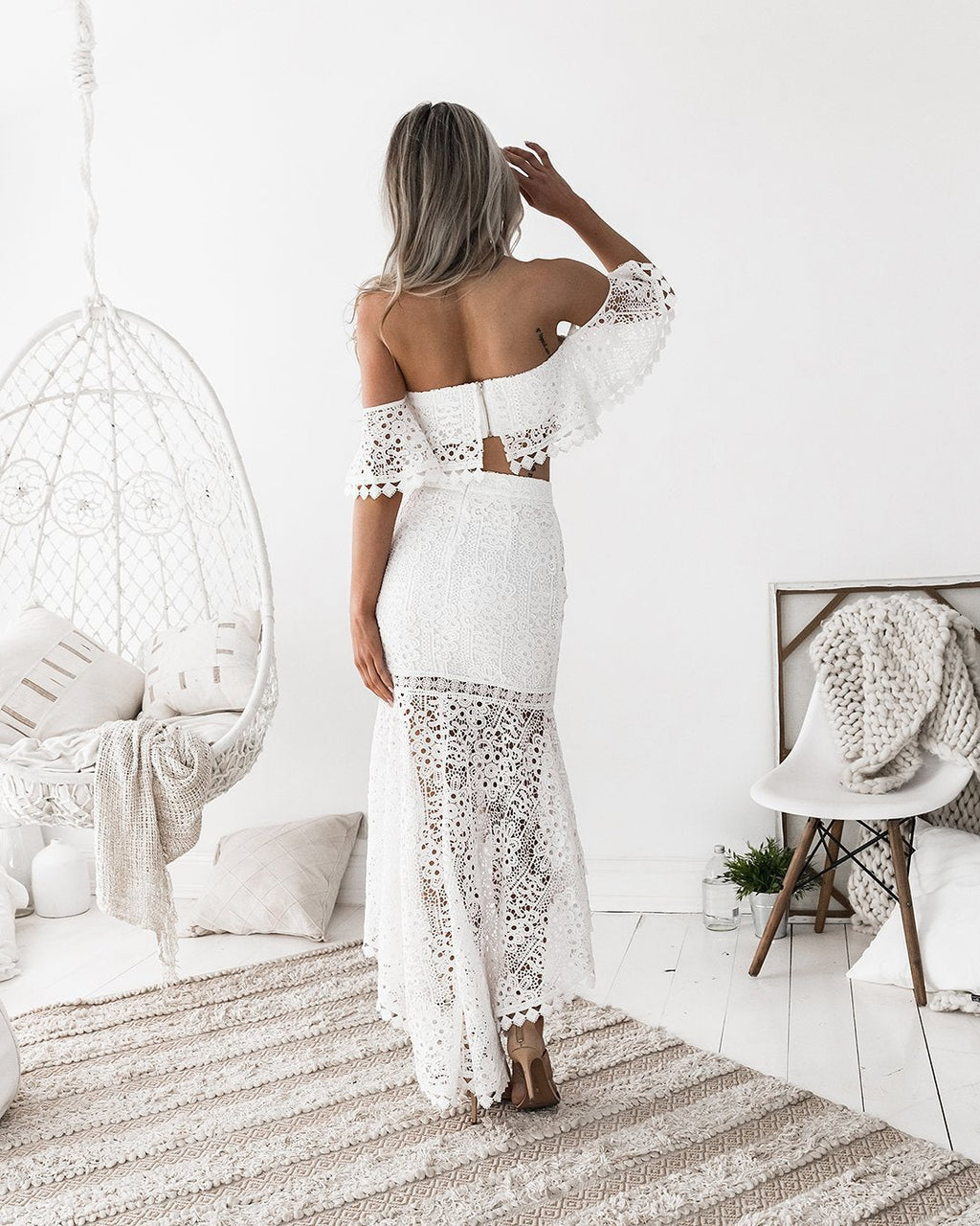 GR | Lace Off-Shoulder Crop Top High Low Skirt 2-Piece Set