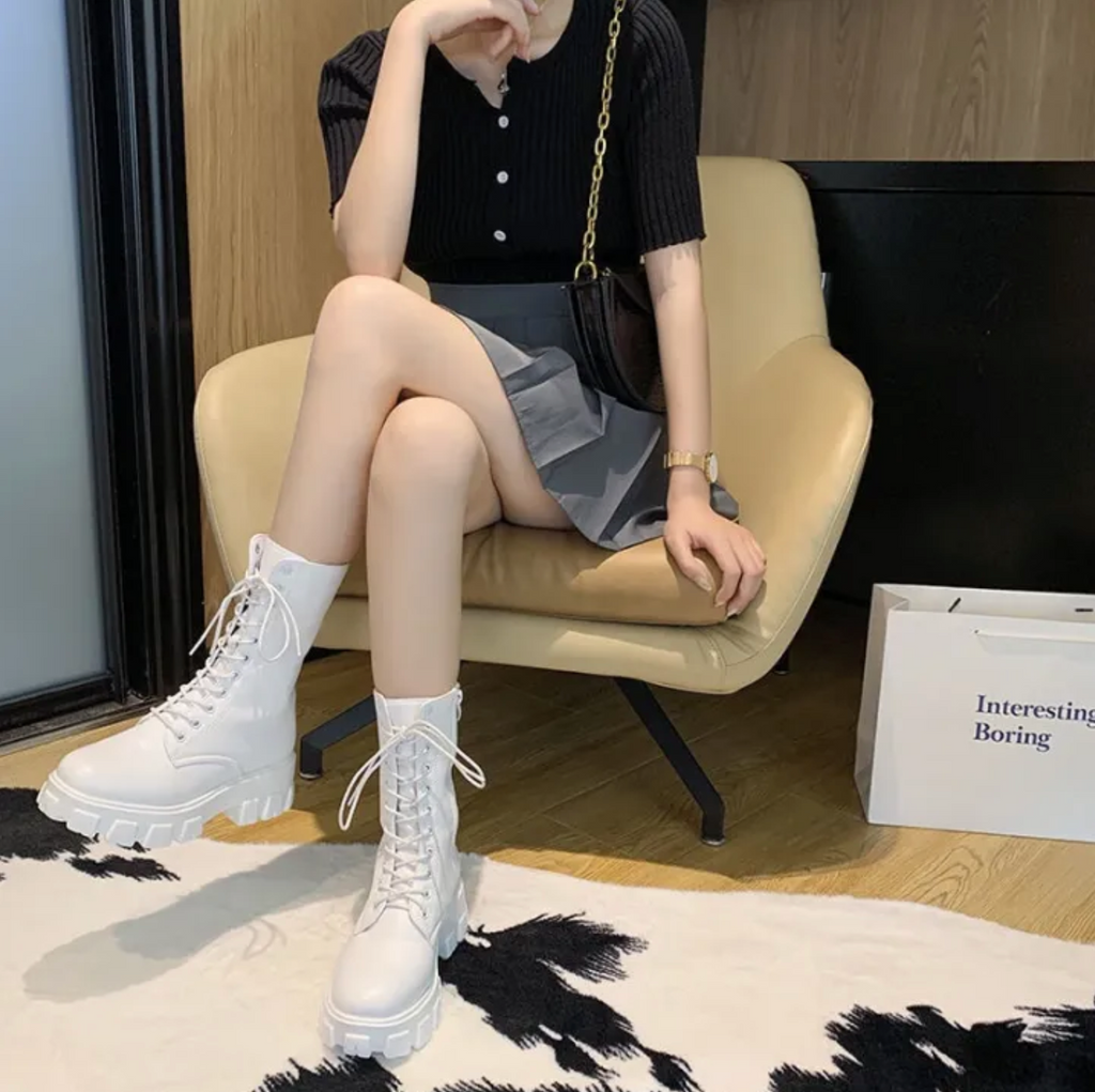 GR | Ankle boots with laces