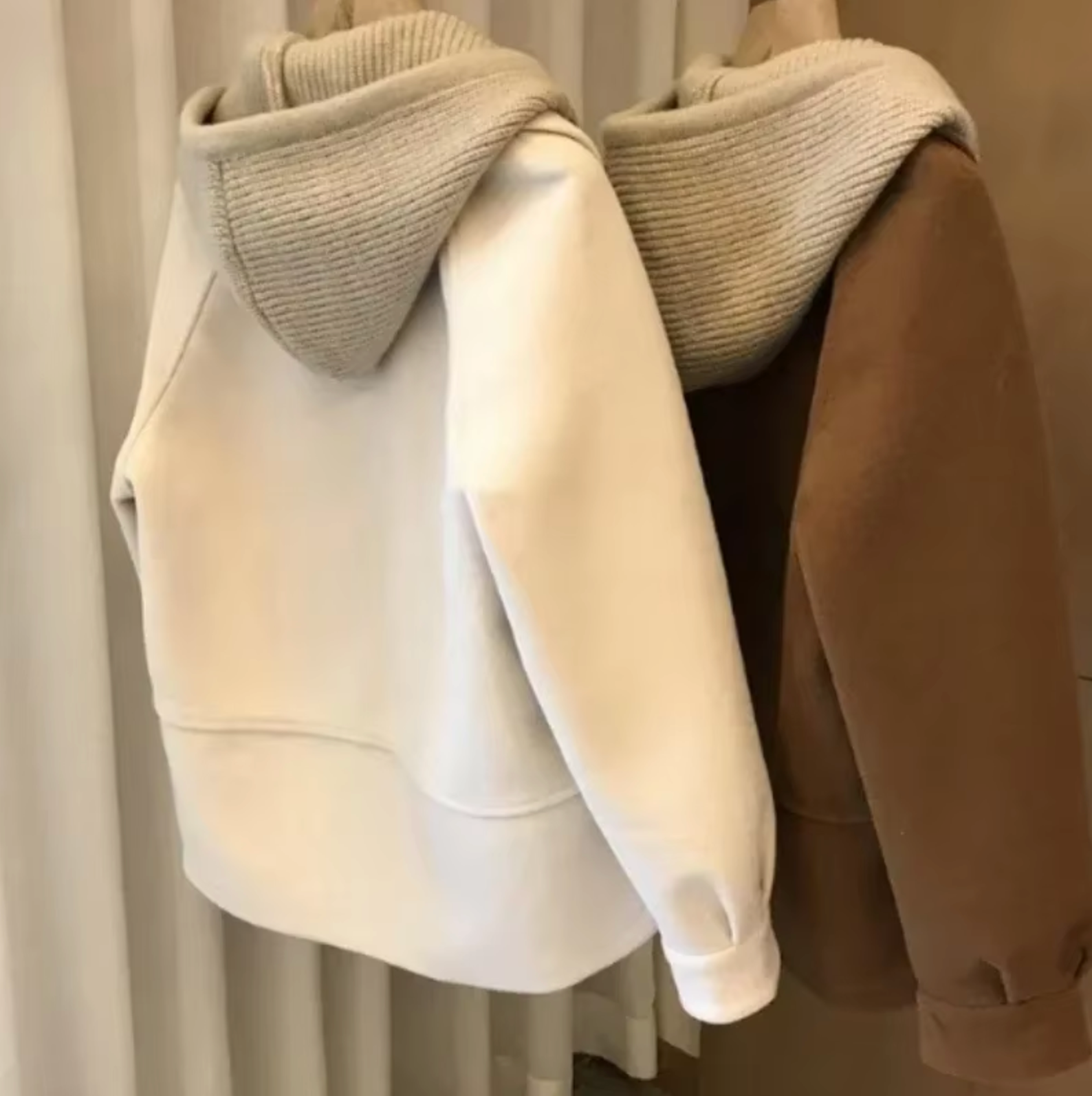 – Thick hooded jacket