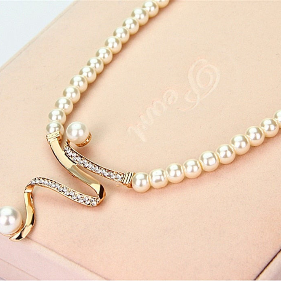 GR | Natural Pearl Necklace + Earring Set Gold