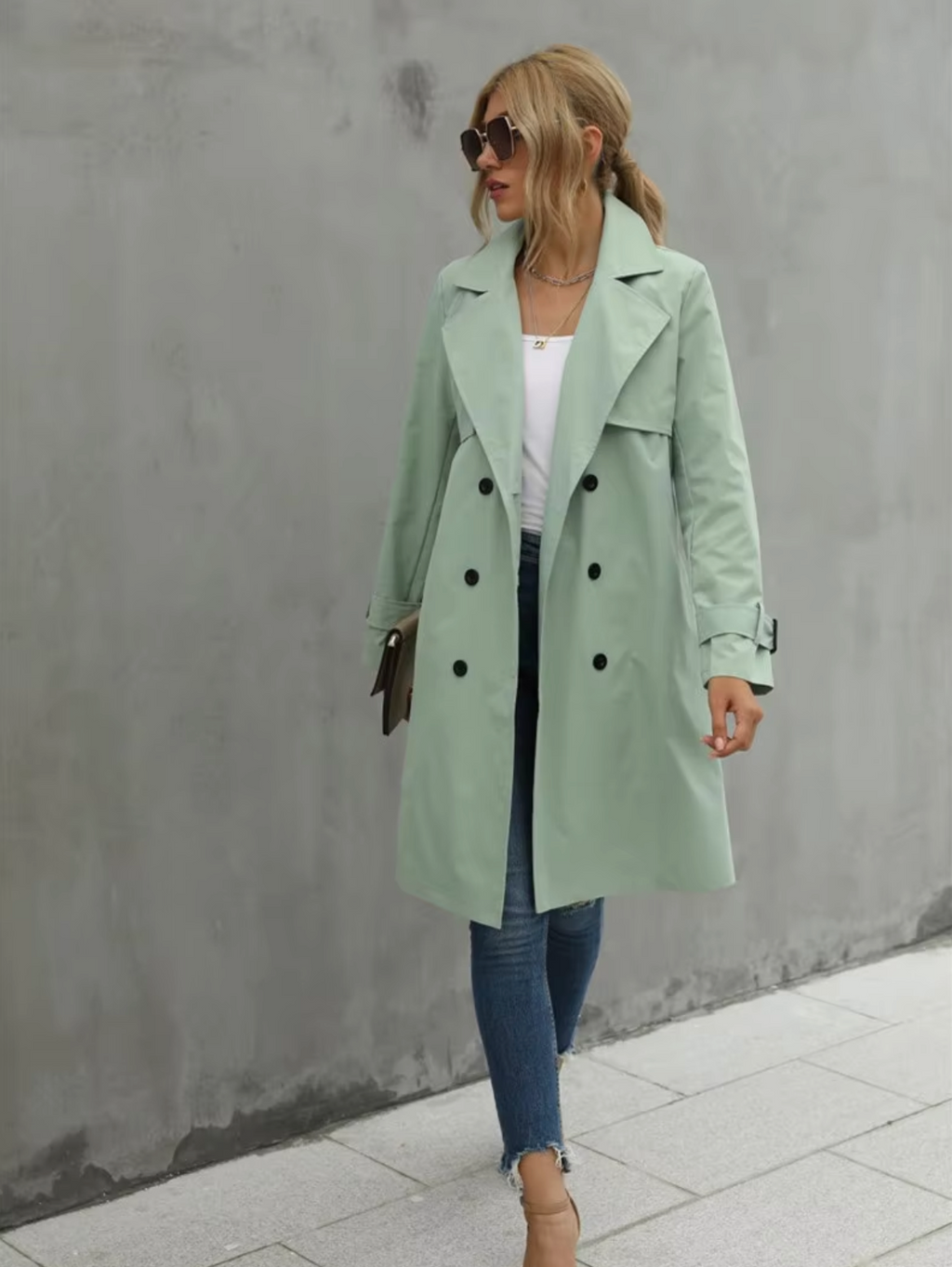– Long-sleeved casual trench coat