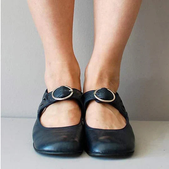 GR | Stylish leather sandals