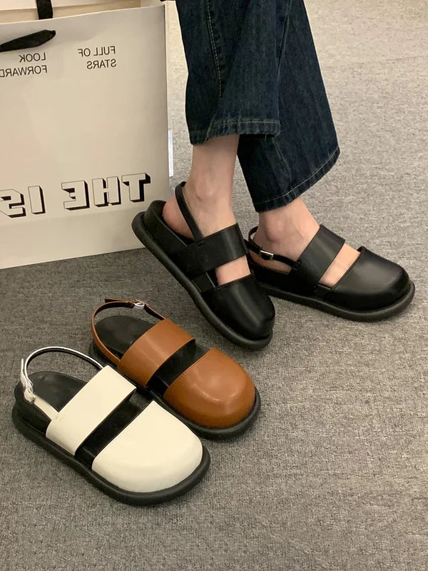 Sandals with a split toe
