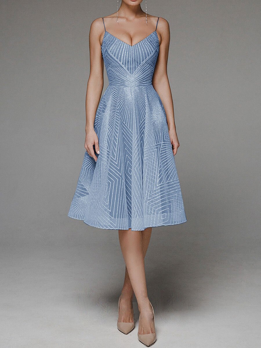 GR | Sommerliches Trägerkleid Mit Stickerei