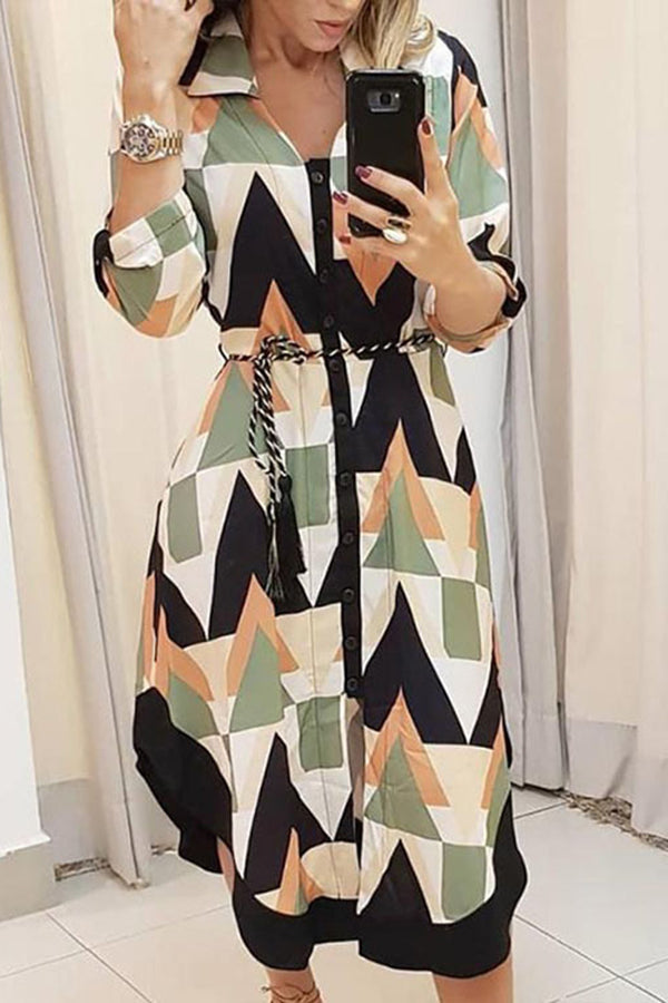 GR | Finde Dich Gut Bedrucktes Gürtel Hemd Midi Kleid