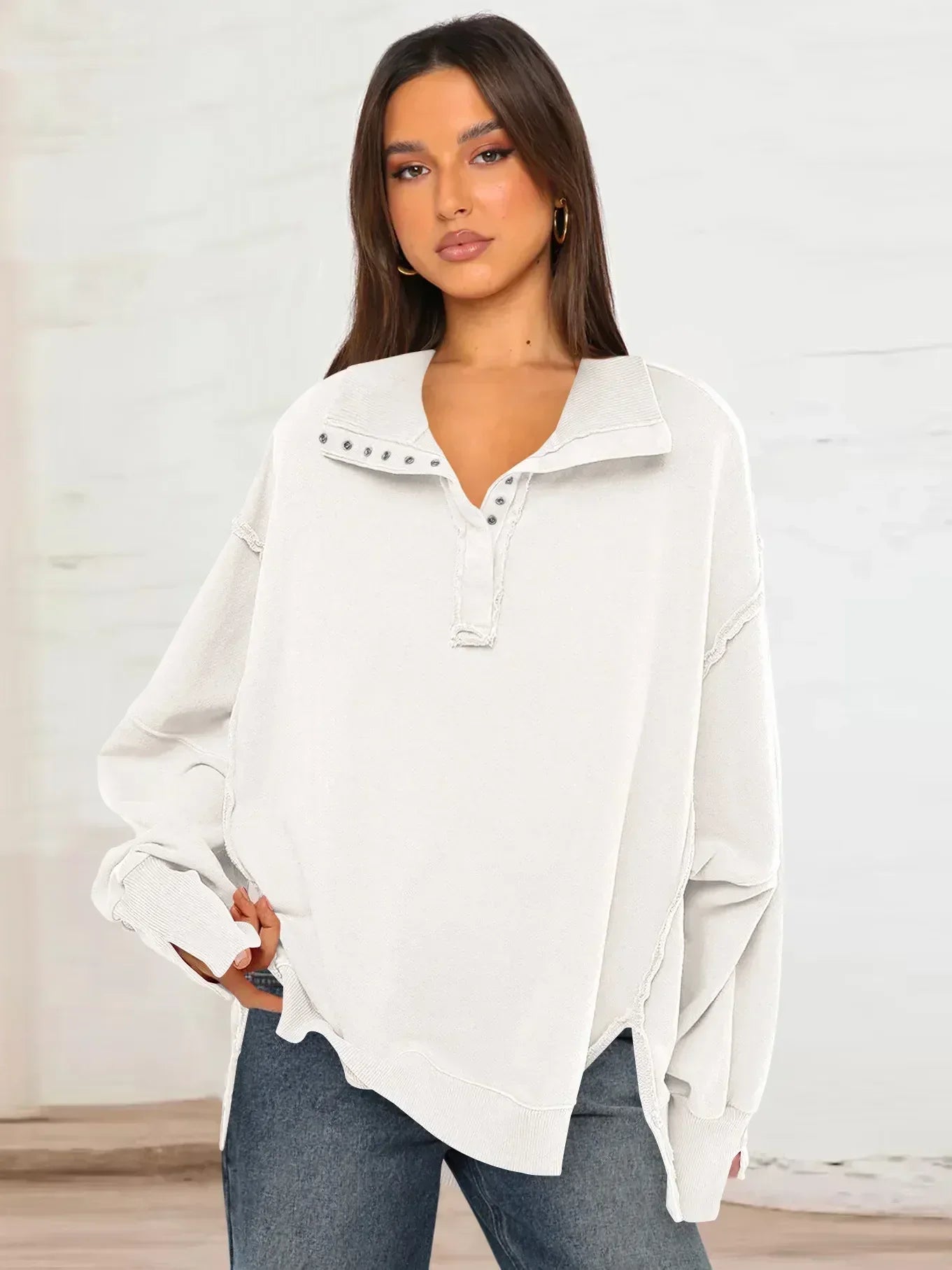 GR - Casual sweatshirt with buttons and lamp sleeves