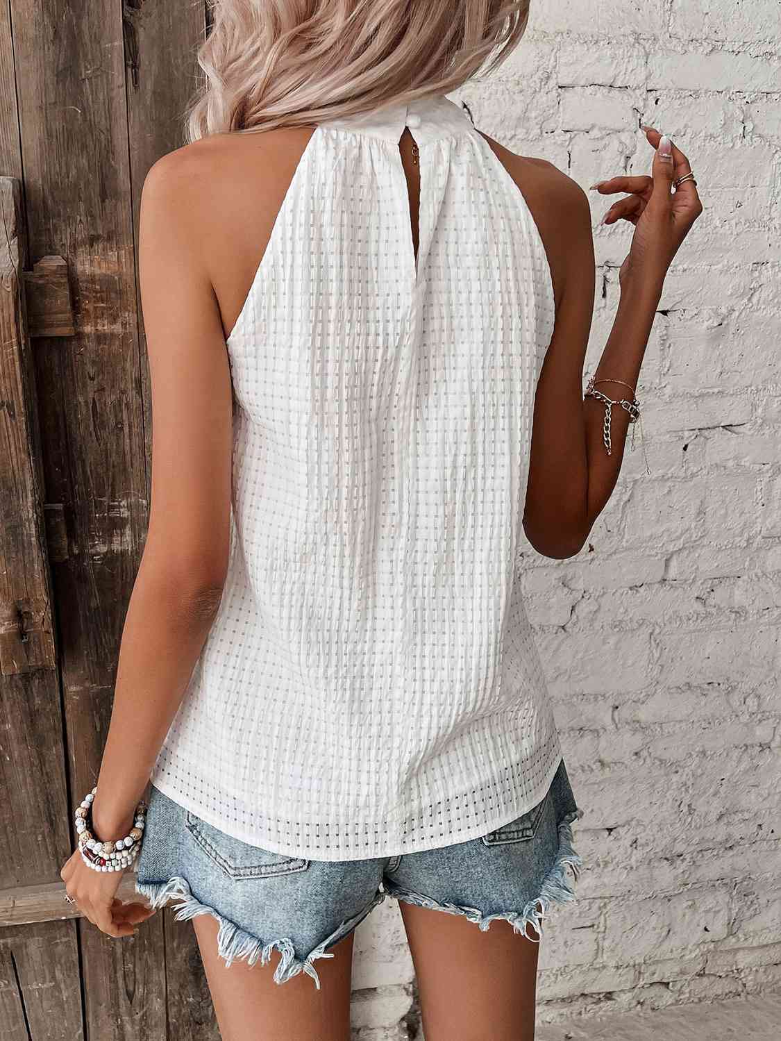 GR | Halterneck top with polka dot detail