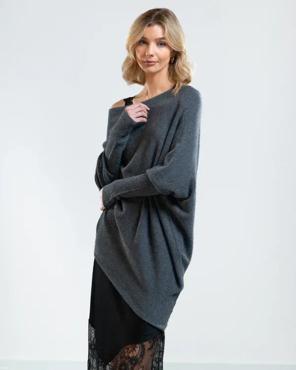 GR | Asymmetrischer Damenpullover mit eleganter Drapierung