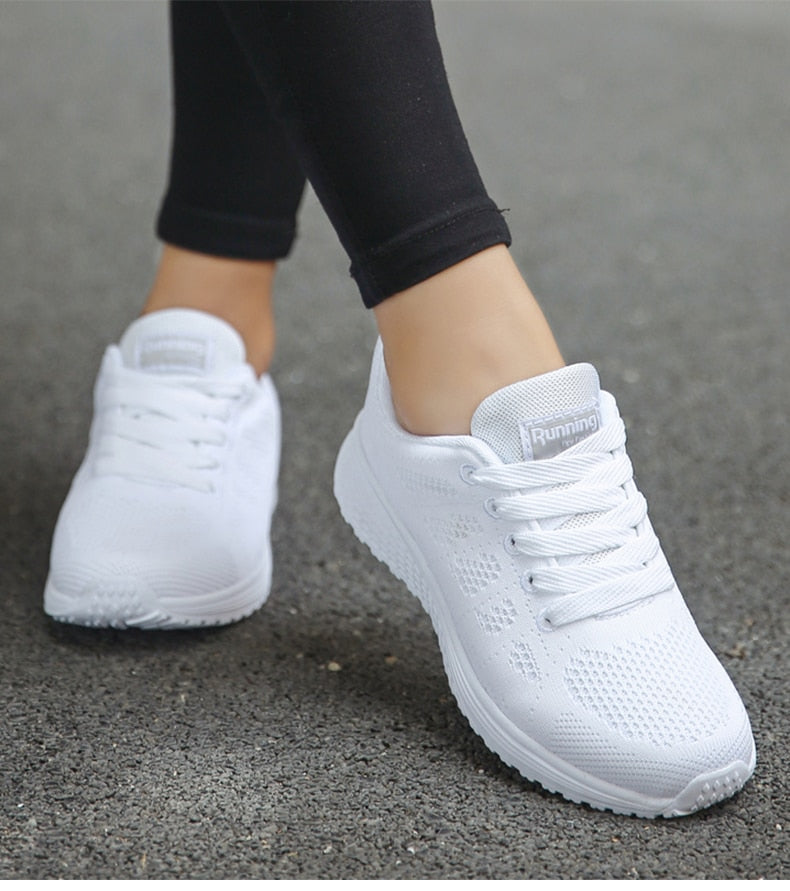 GR - Running shoes, sports shoes, sneakers | Sneakers are lightweight women's shoes