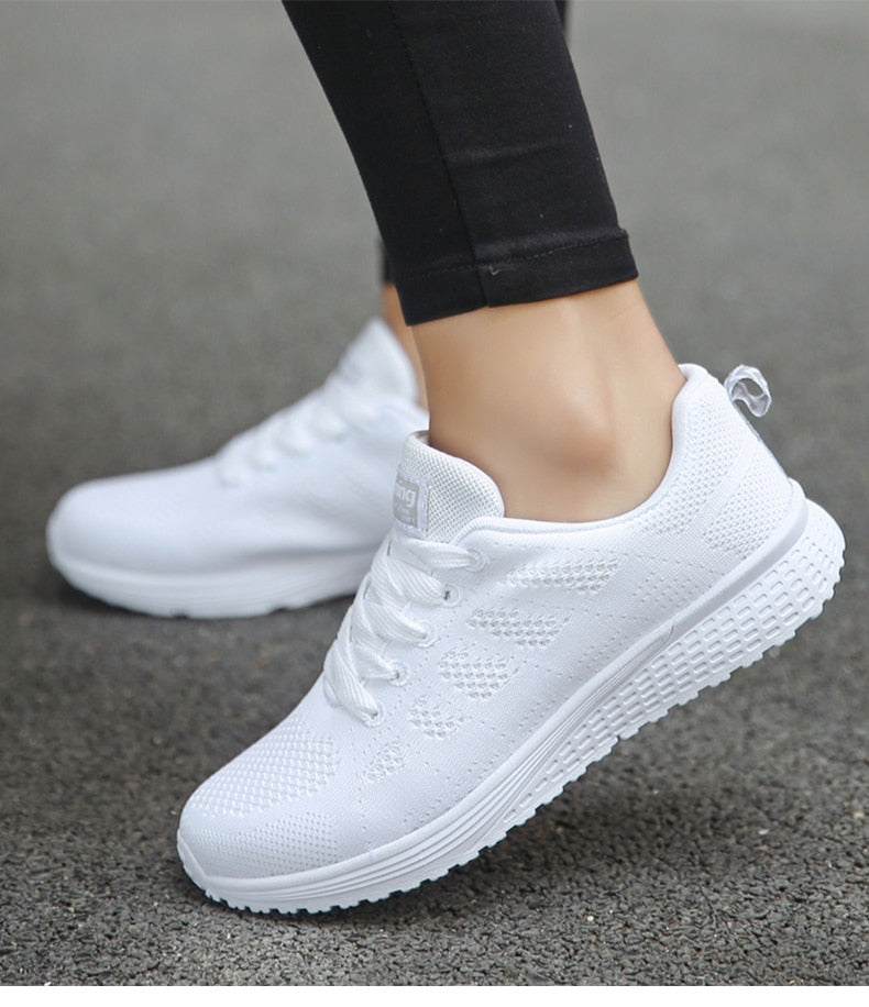 GR | Light - Ultra-lightweight, breathable sneakers with vibrant colors