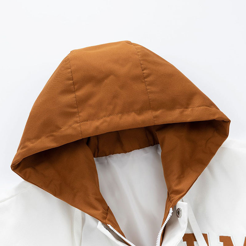GR | Kapuzenjacke mit Buchstaben-Print