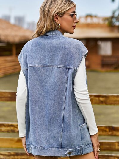 GR - button-up, buttoned sleeveless denim jacket