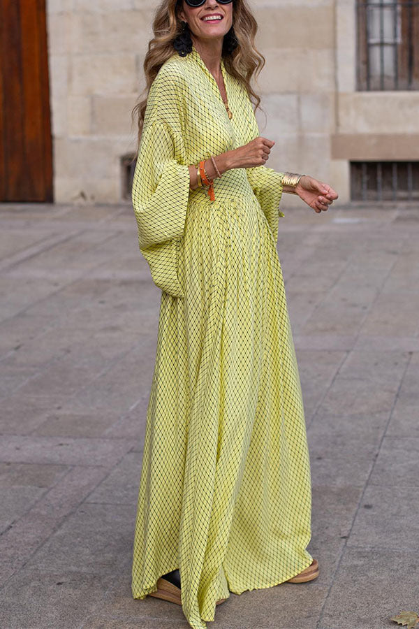 GR | Langarm V-Ausschnitt Kleid Lockere Passform Taillierte Silhouette Fließender Saum Eleganter Stil