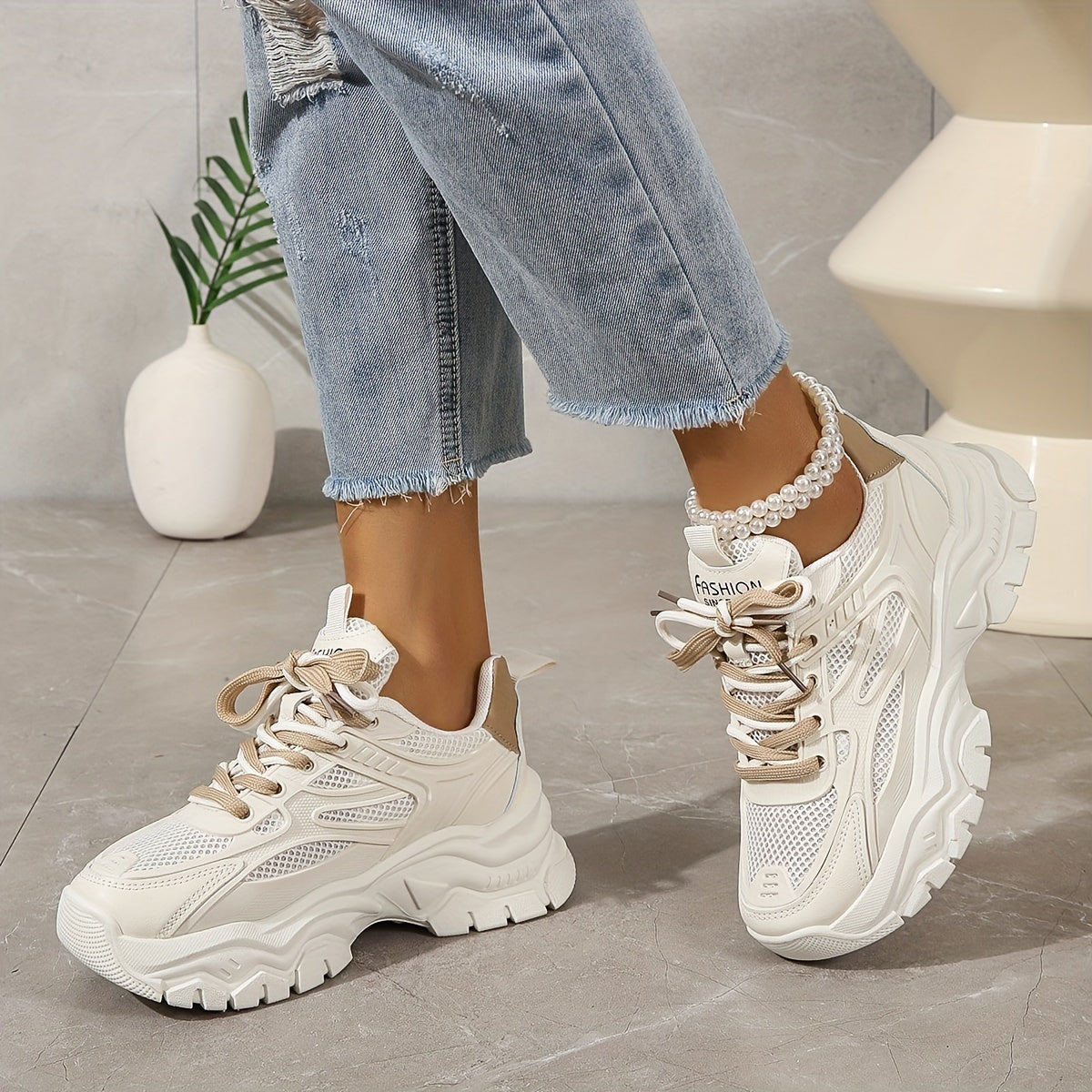 GR | Airy mesh shoes for women