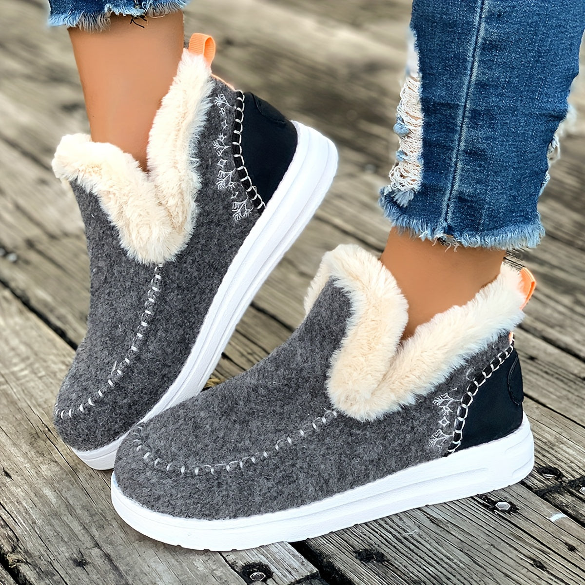 GR | Cozy winter slippers for women: fleece lining, PU sole and soft fabric construction