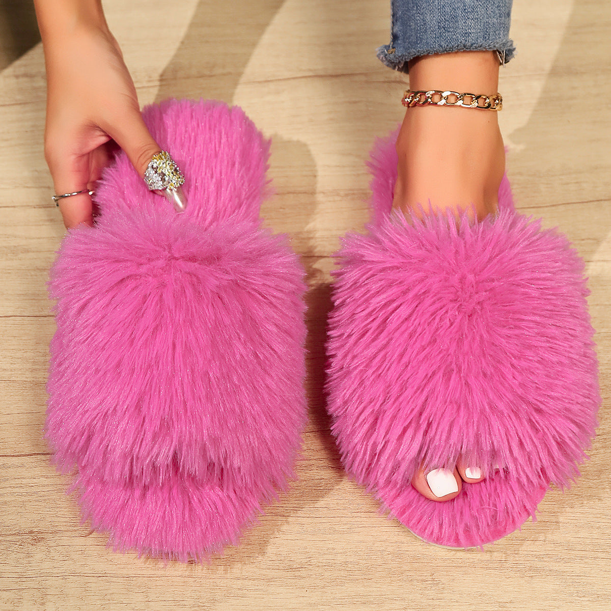 GR | Mules - Women's slippers with open toe and faux fur