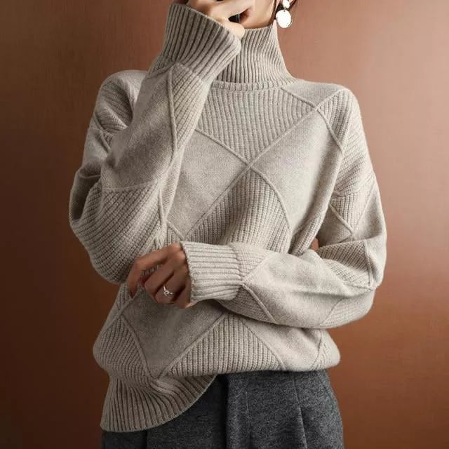 Comfortable, loose-fitting turtleneck sweater 