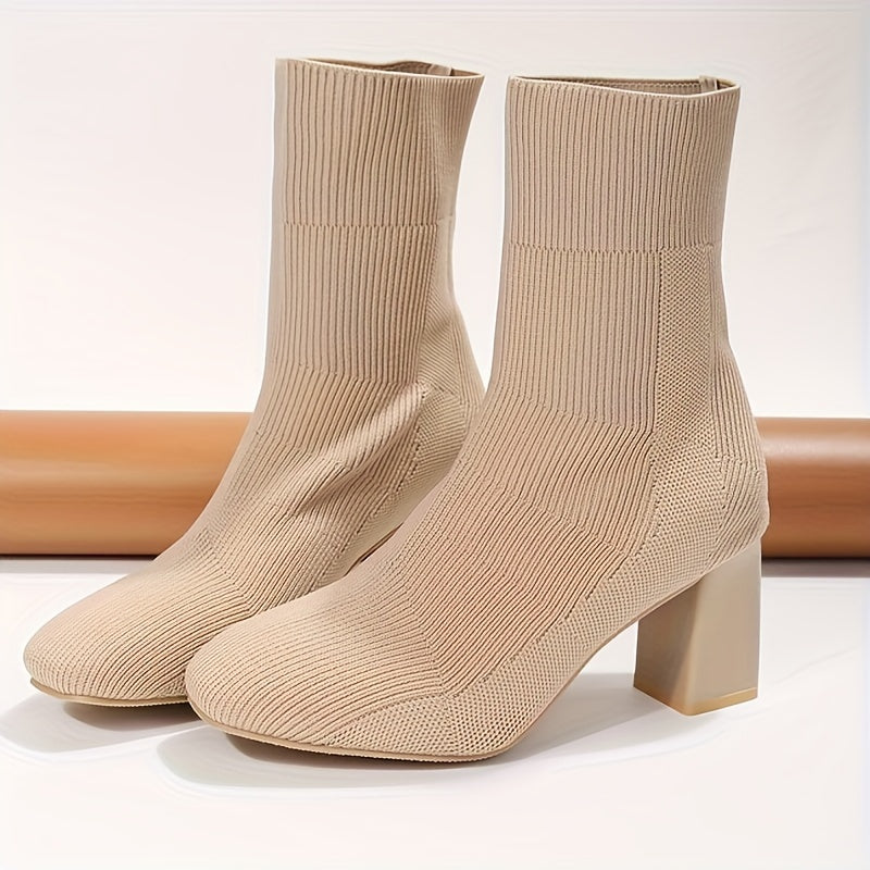 GR | Knitted boots with mid-height shaft and block heel