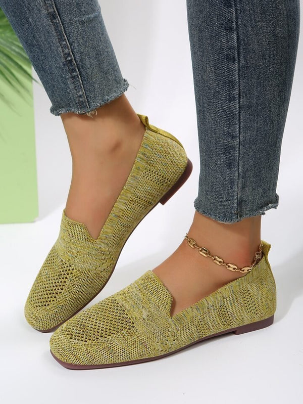 GR - Modeeuze and minimalist winter shoes