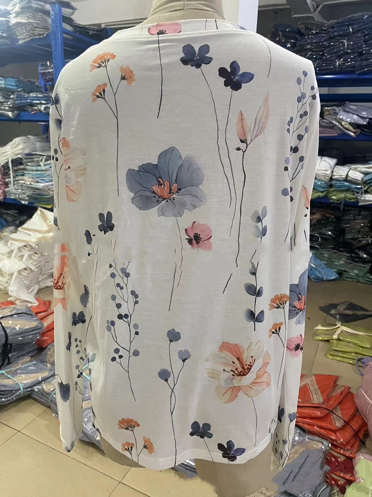 GR | T-shirt Mit Blumendruck Und Rundhalsausschnitt Für Den Frühling