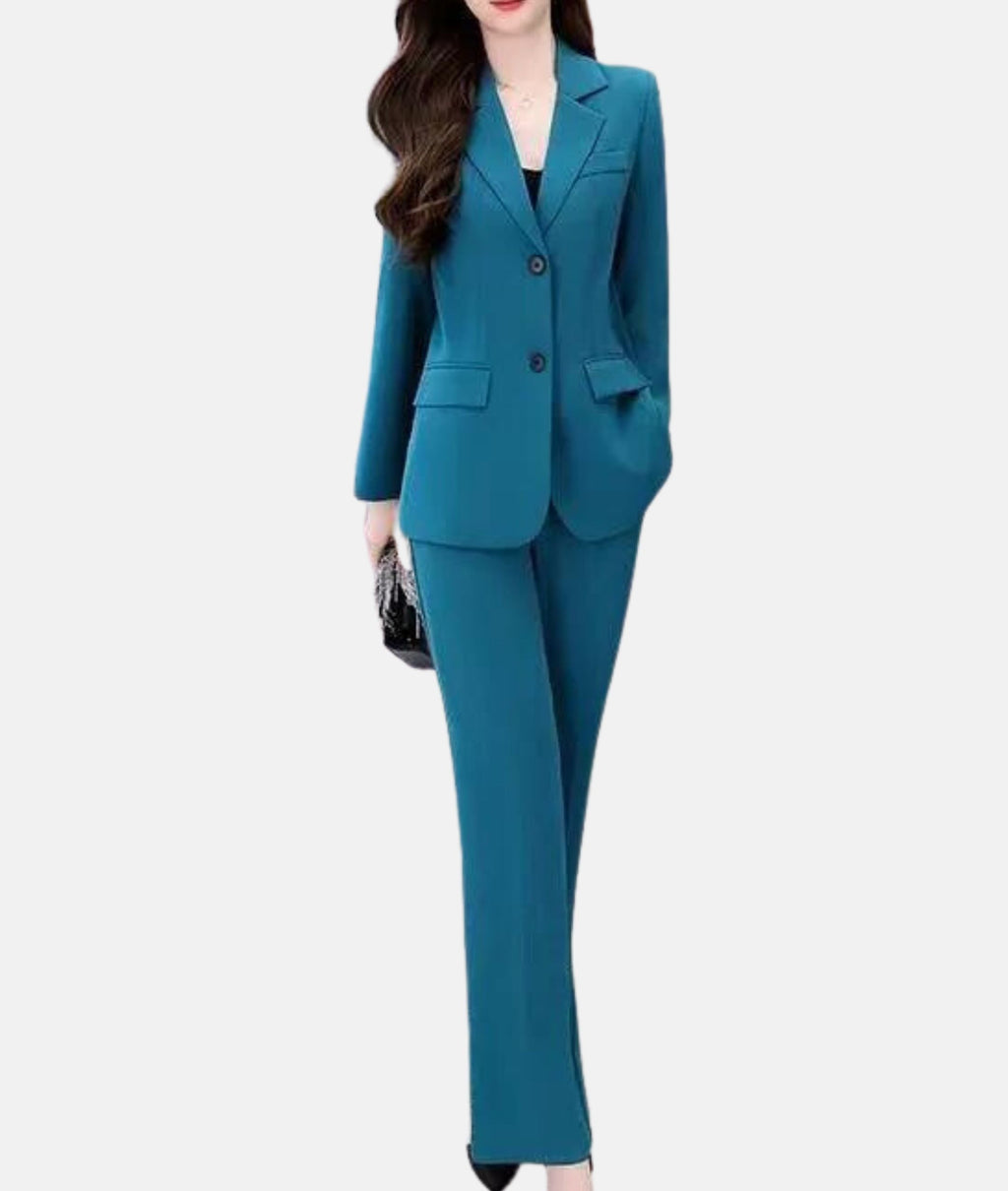 GR | Elegant trouser suit with tailored blazer