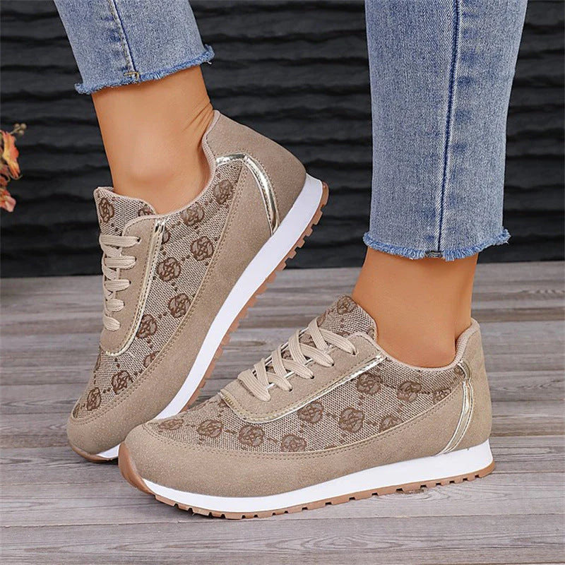 GR | Comfortable flat shoes with floral prints