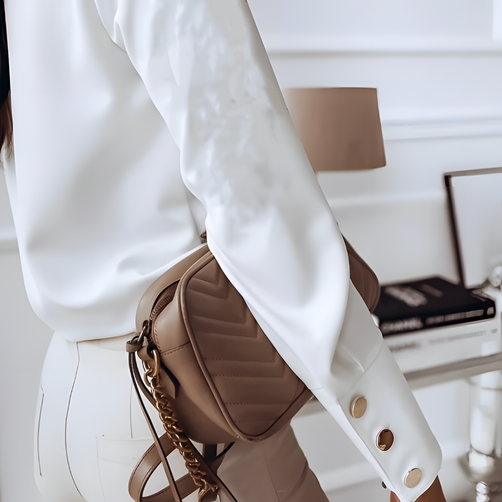 GR | Elegant long-sleeved top for women 