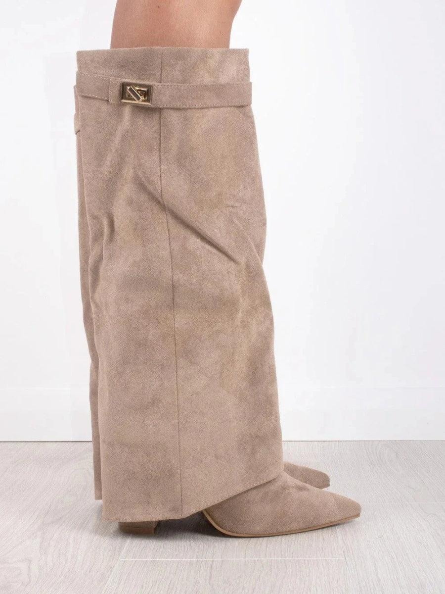 GR | Elegant women's boots made of high-quality suede with golden accents