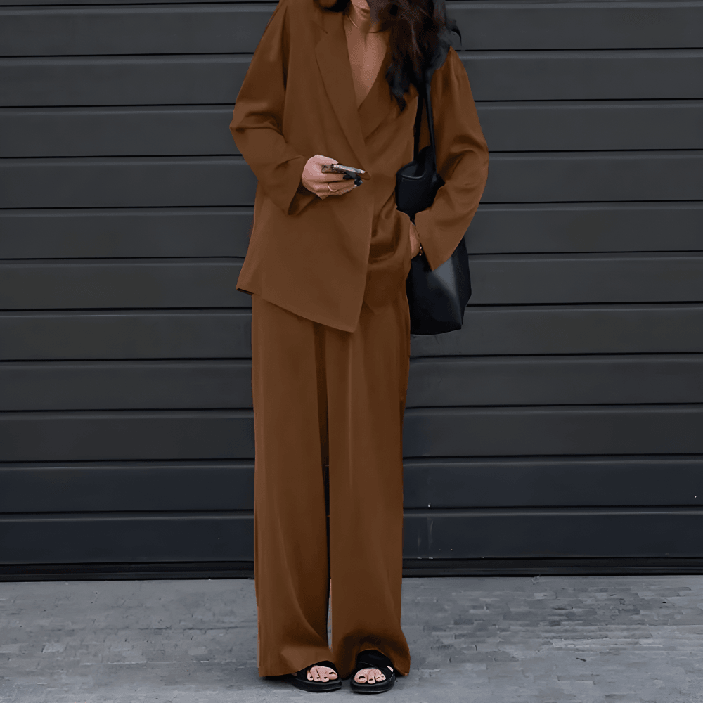 GR | Plus size, two-piece business suit
