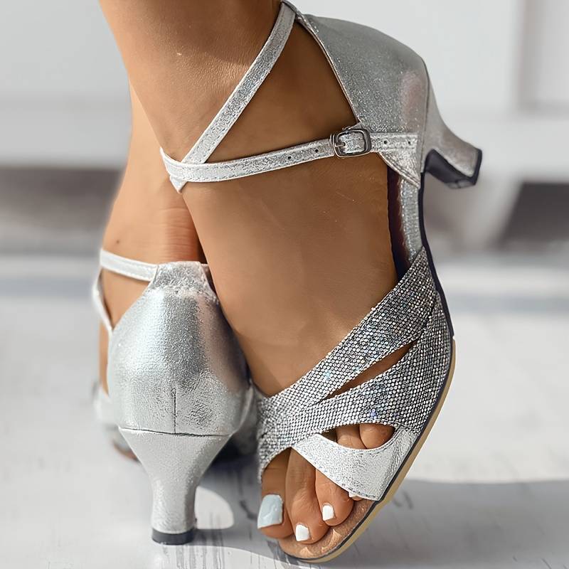 GR | Elegant sequined sandals