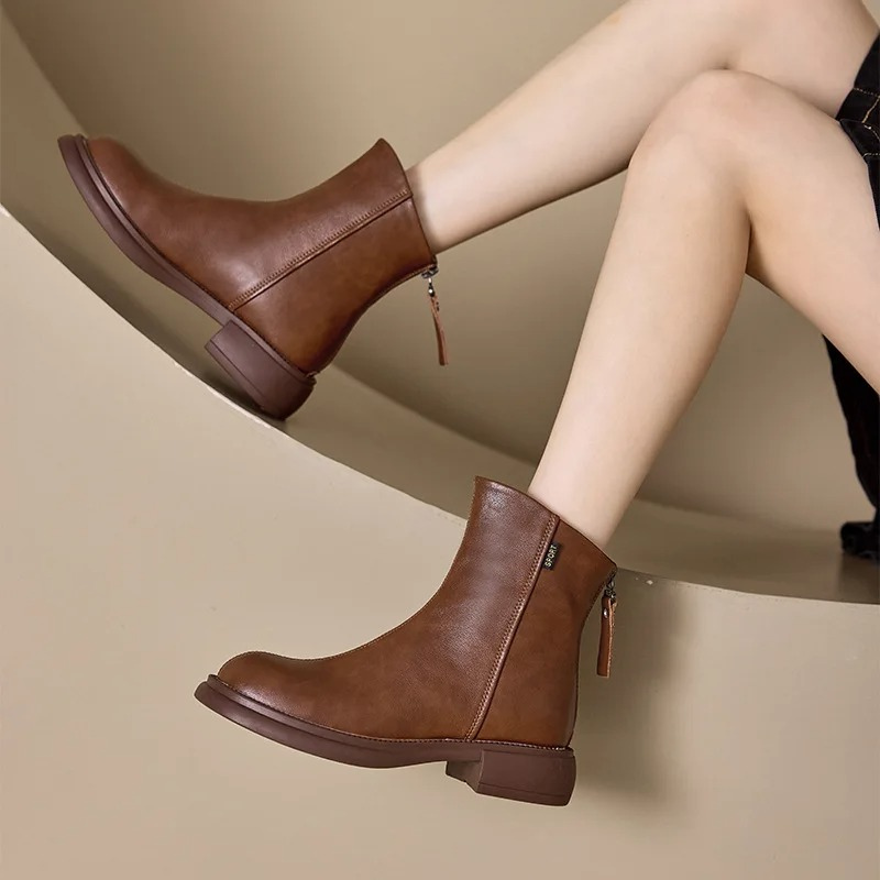 GR | Women's Leather Ankle Boots with Back Zipper and Low Heel