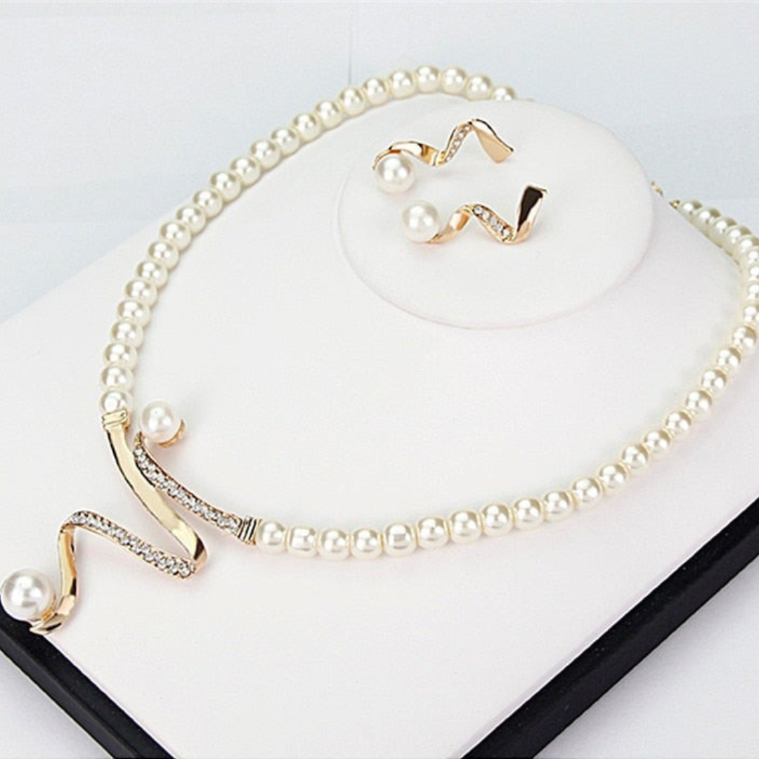 GR | Natural Pearl Necklace + Earring Set Gold