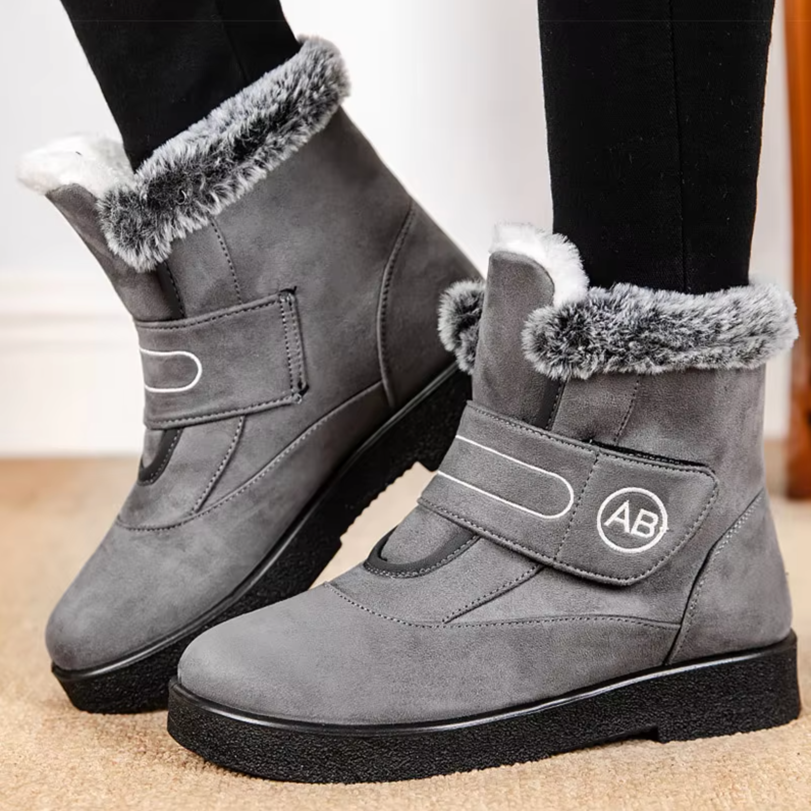 GR | Fur-trimmed ankle boots