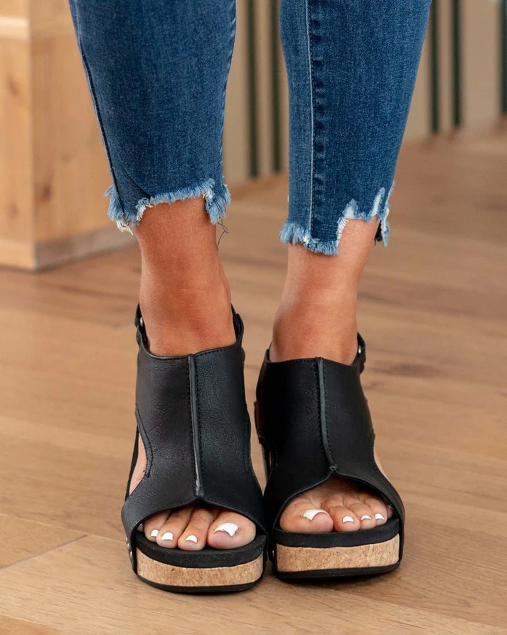 GR | Trendy women's sandals with wedge heel and ergonomic footbed