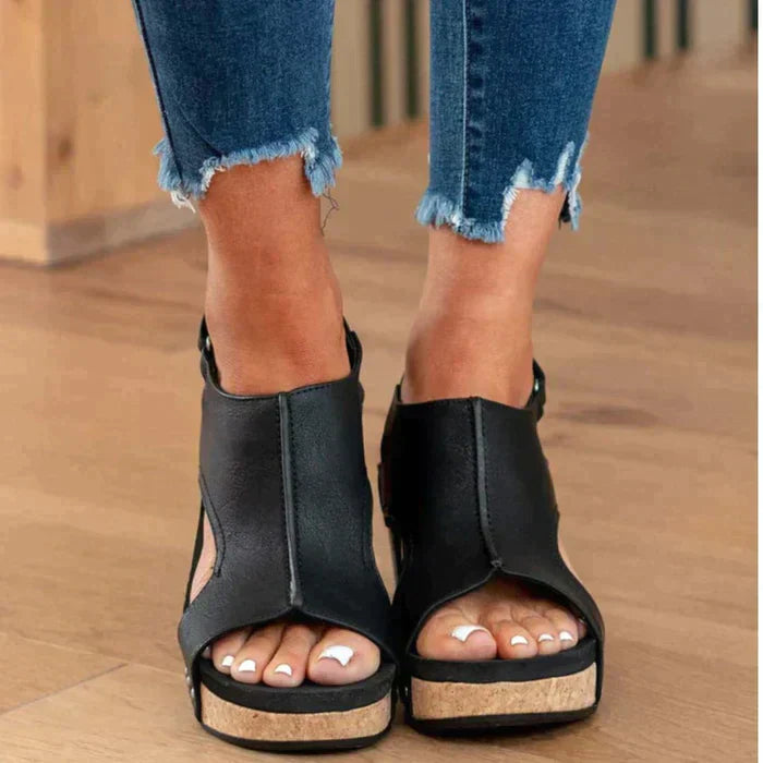 GR | Elegant summer wedges 