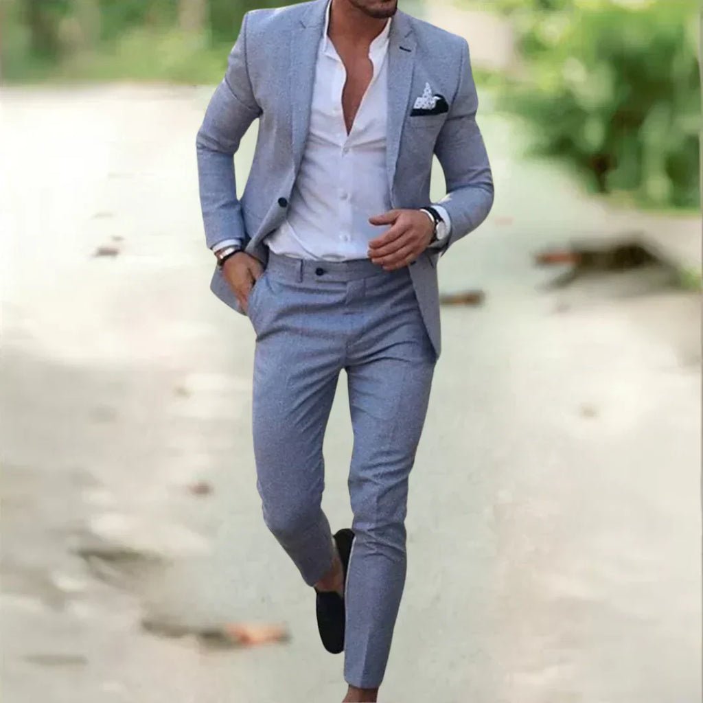 GR | Elegant and luxurious suit