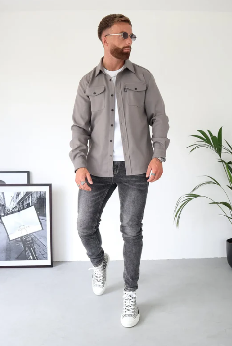Shirt jacket with button closure