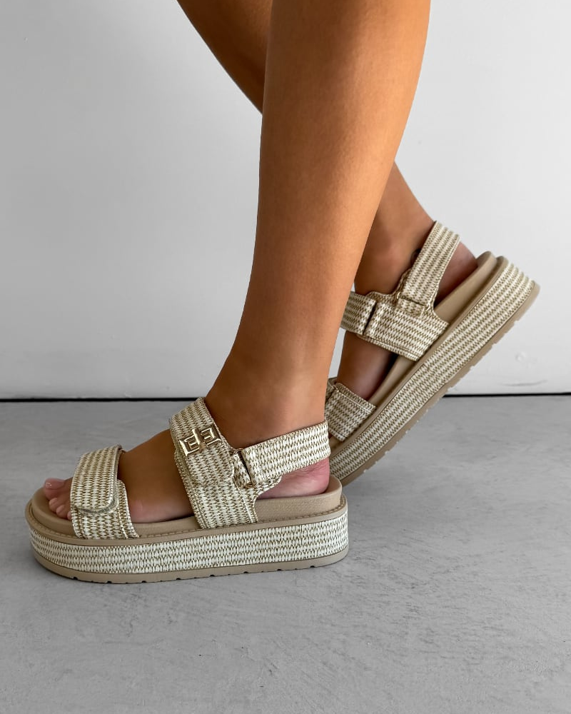GR | Chunky rattan sandals for women